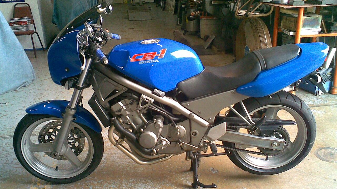 Honda CB-1