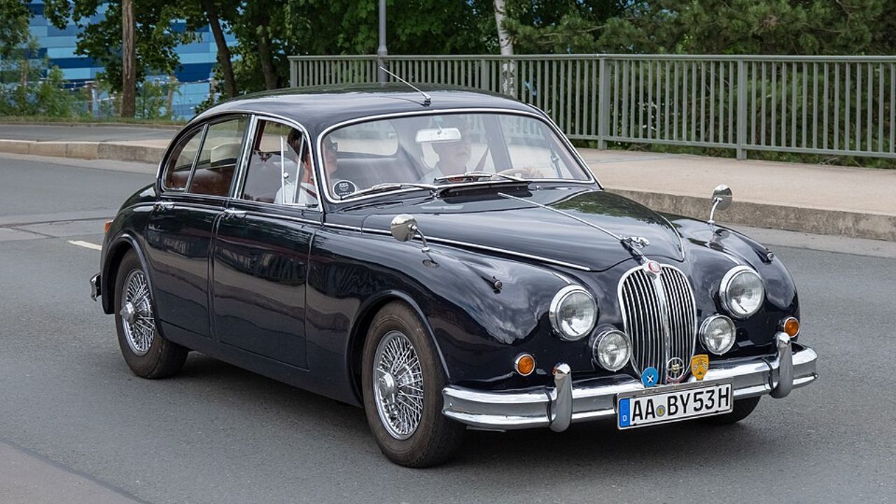 Jaguar MK 2