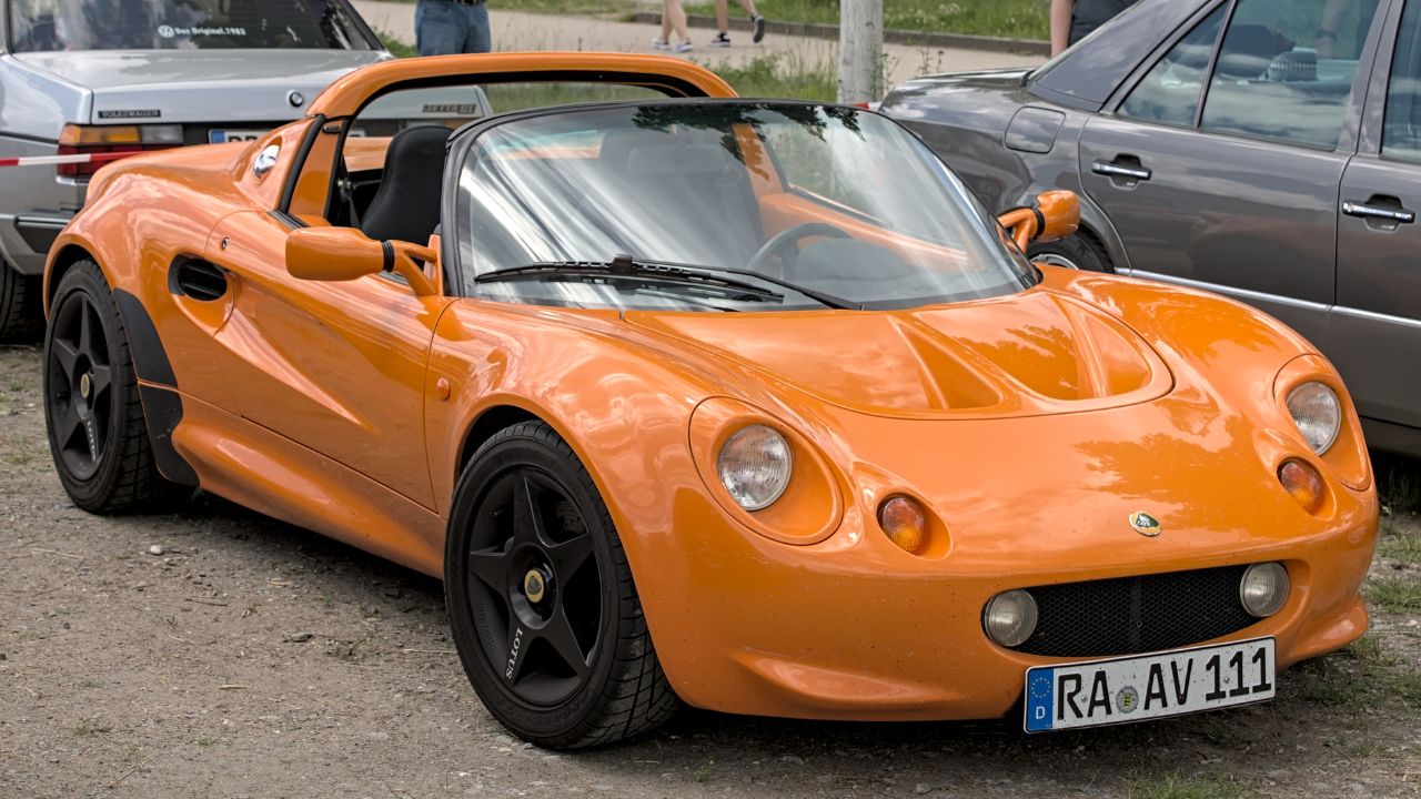 Sports cars that looked exotic but drove ordinary