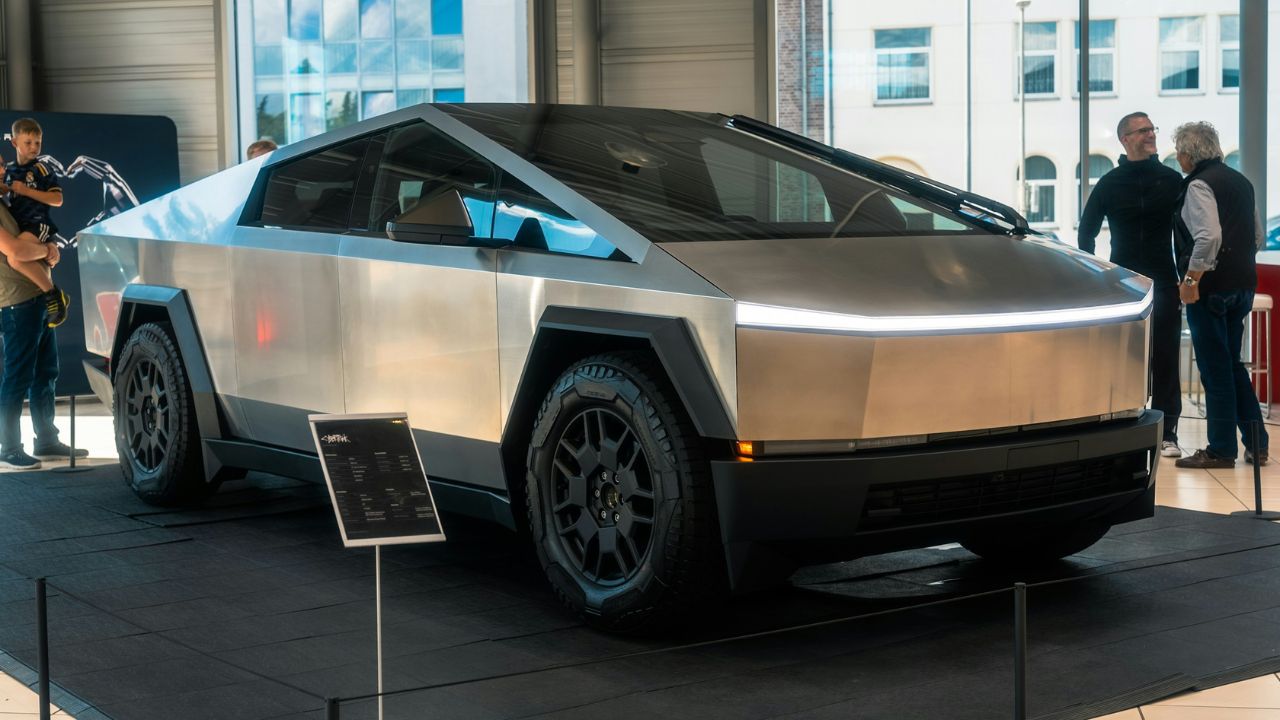 9 Trucks that should’ve never been built
