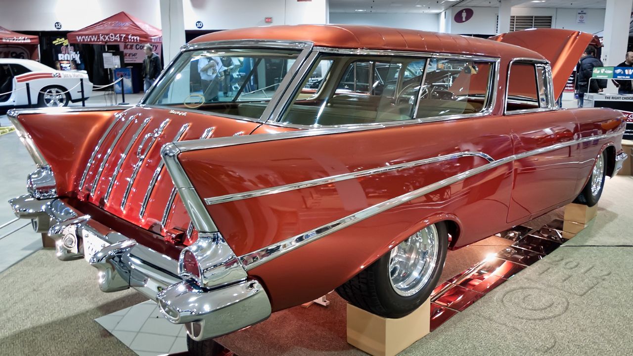 The forgotten era of tailgate window innovations