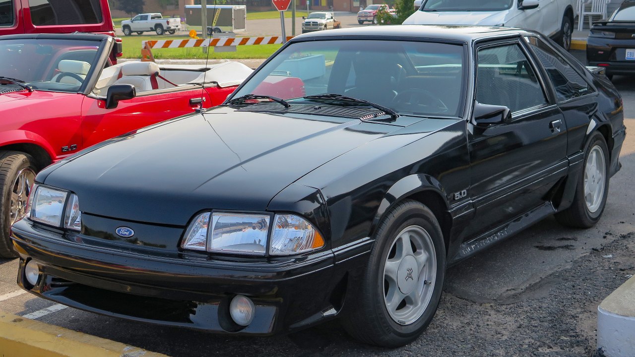 Licensing rules for driving antique cars on the road