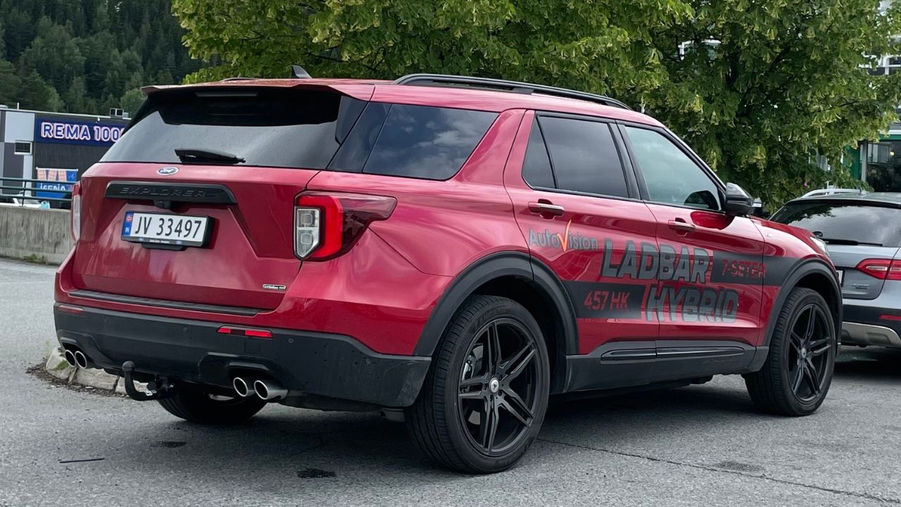 2021 Ford Explorer hybrid