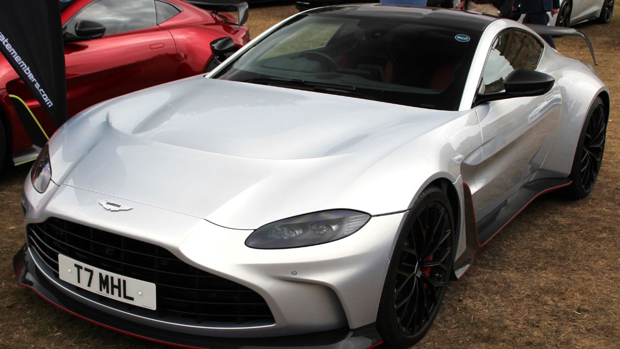 2022 Aston Martin Vantage V12