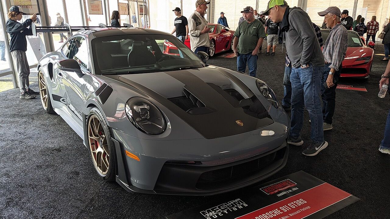 How automakers price performance models