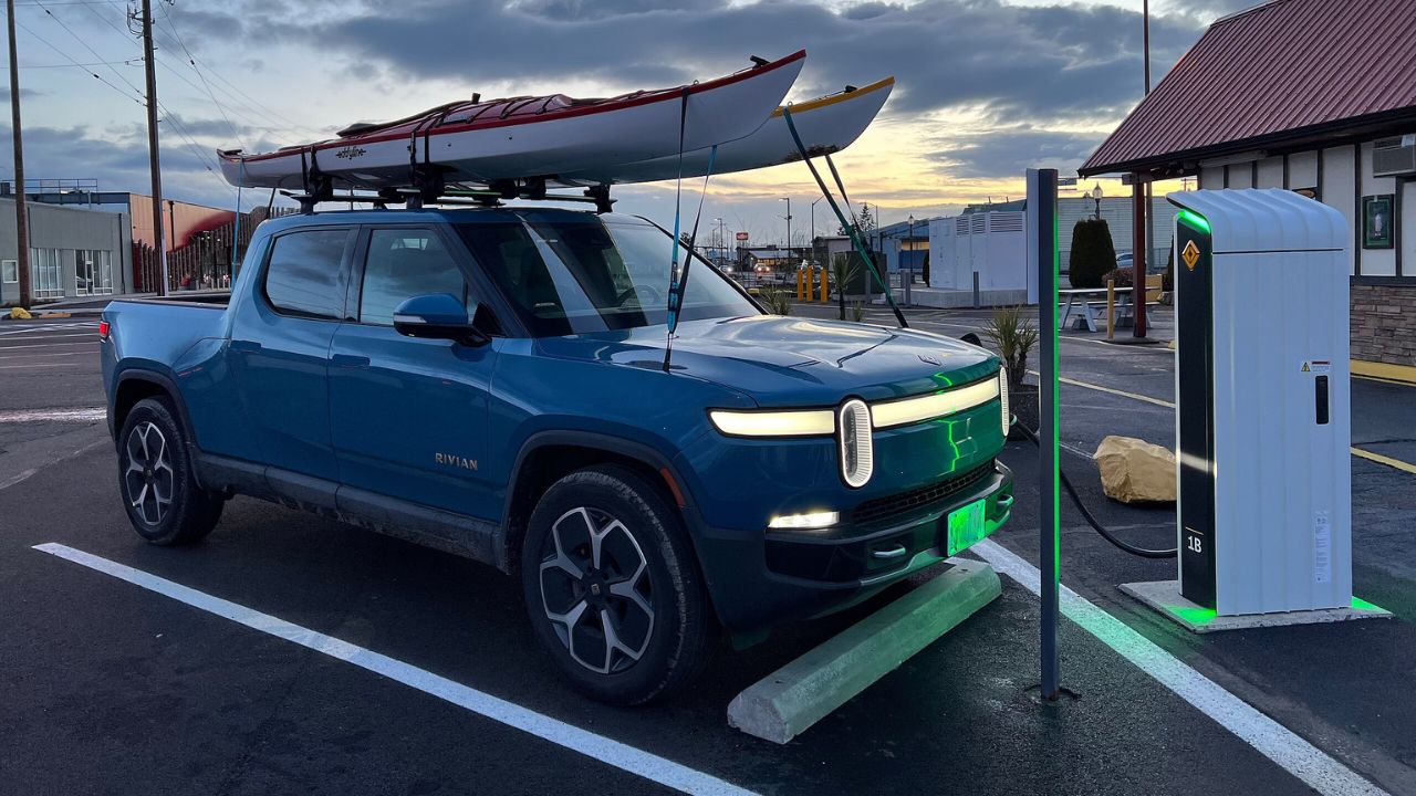 2023 Rivian R1T
