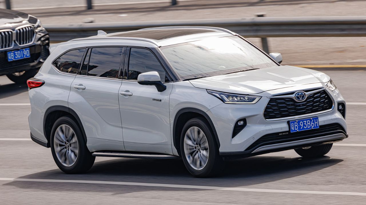 2023 Toyota Highlander Hybrid
