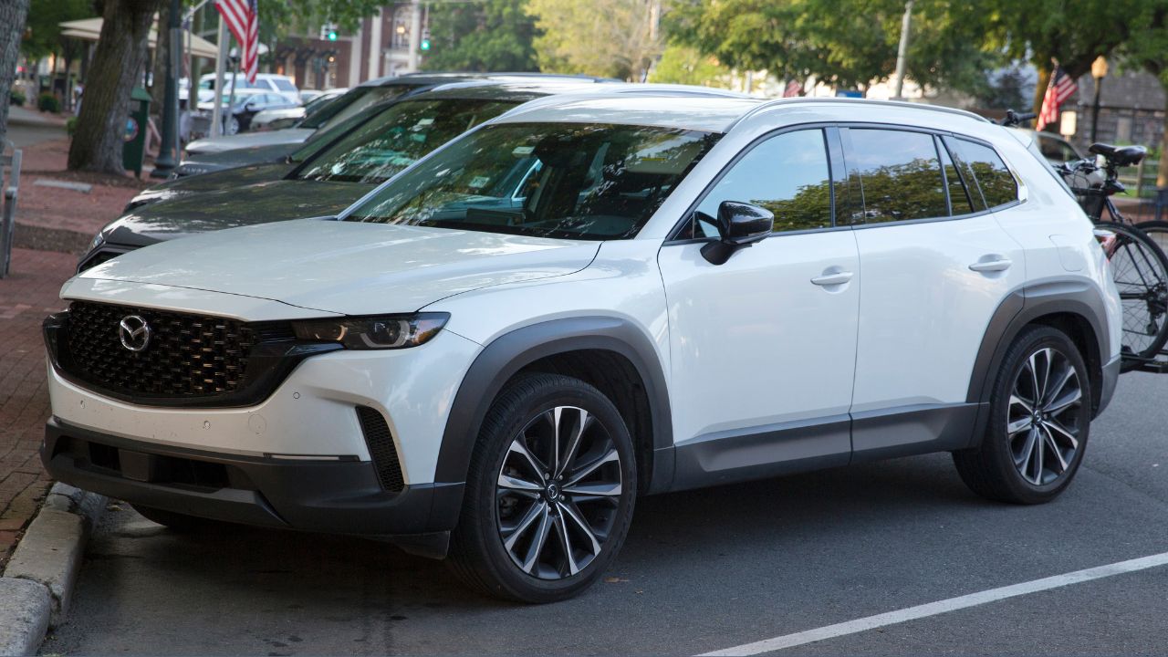 2024 Mazda CX-50 Premium