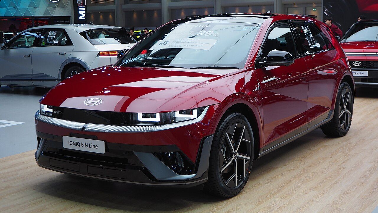 The most fuel-efficient Hybrid Cars of 2025