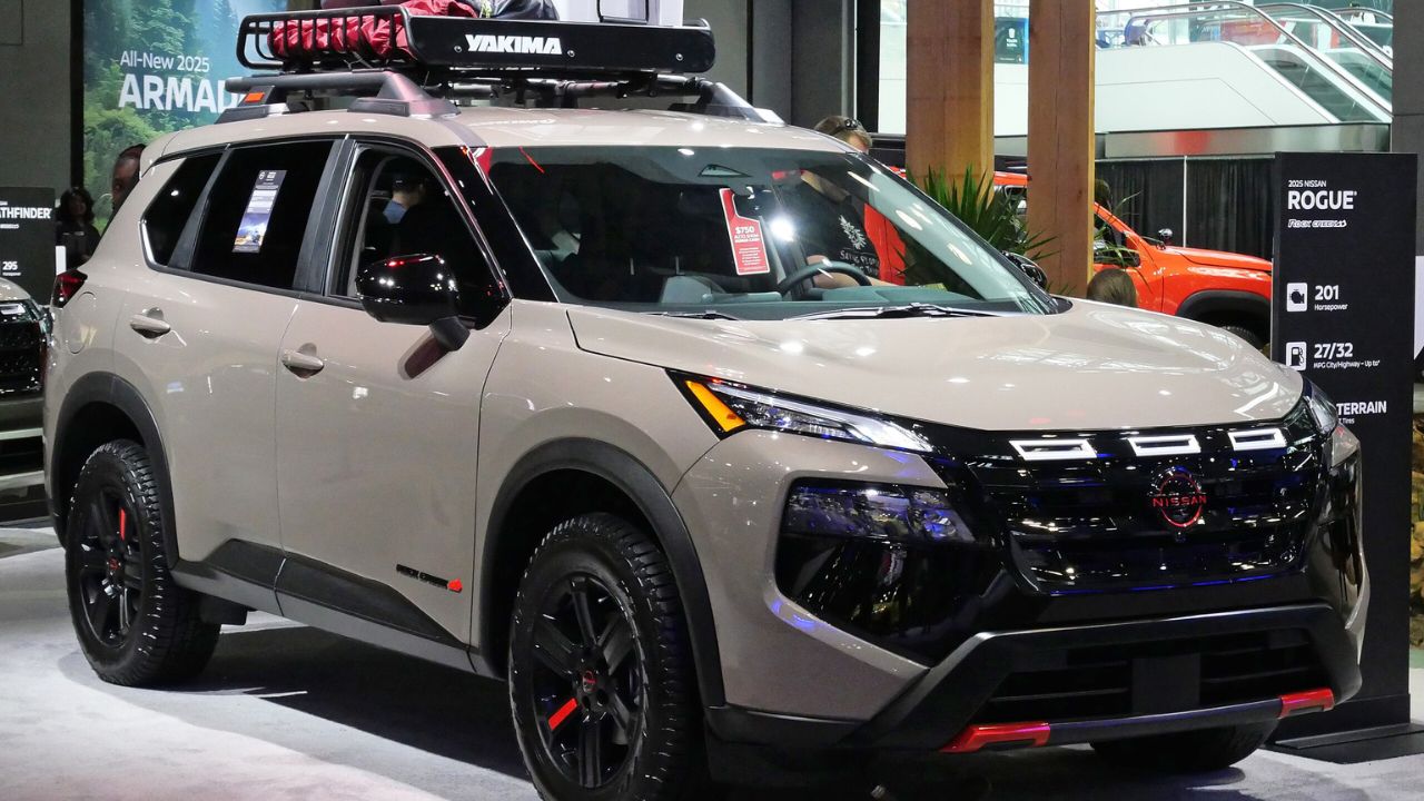 2025 Nissan Rogue Rock Creek AWD, front NYIAS 2025