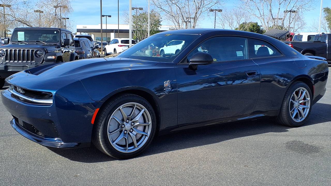 Ownership costs of muscle cars vs. sports cars