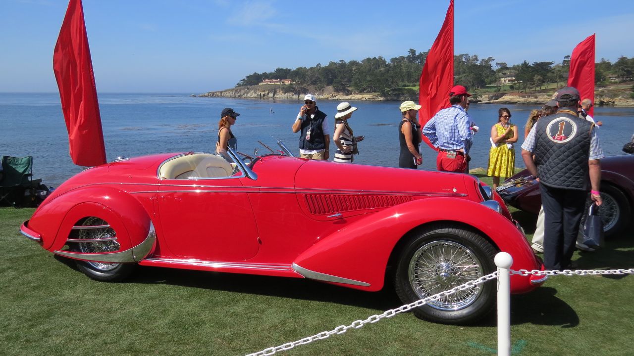 Alfa Romeo 8C 2900B Lungo Spider by Touring