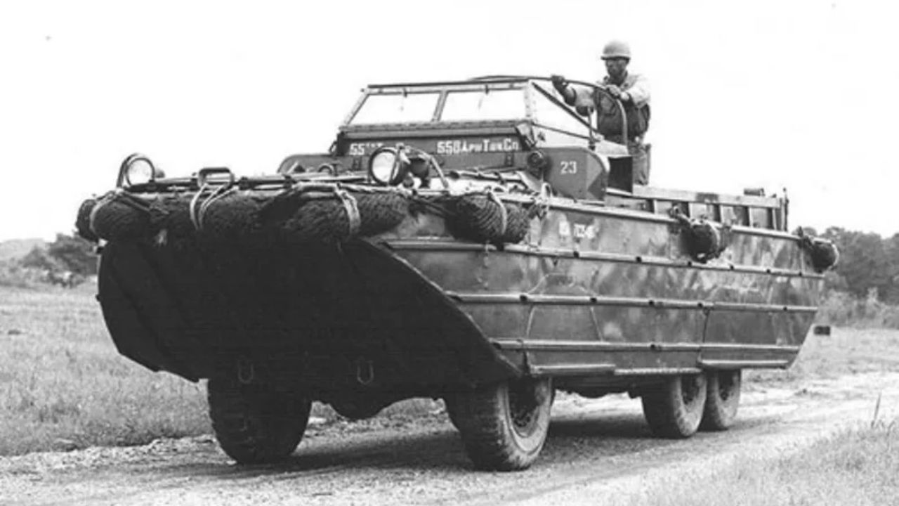 amphibious military vehicle