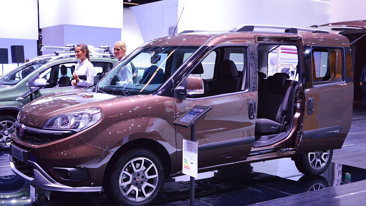 Sliding doors car