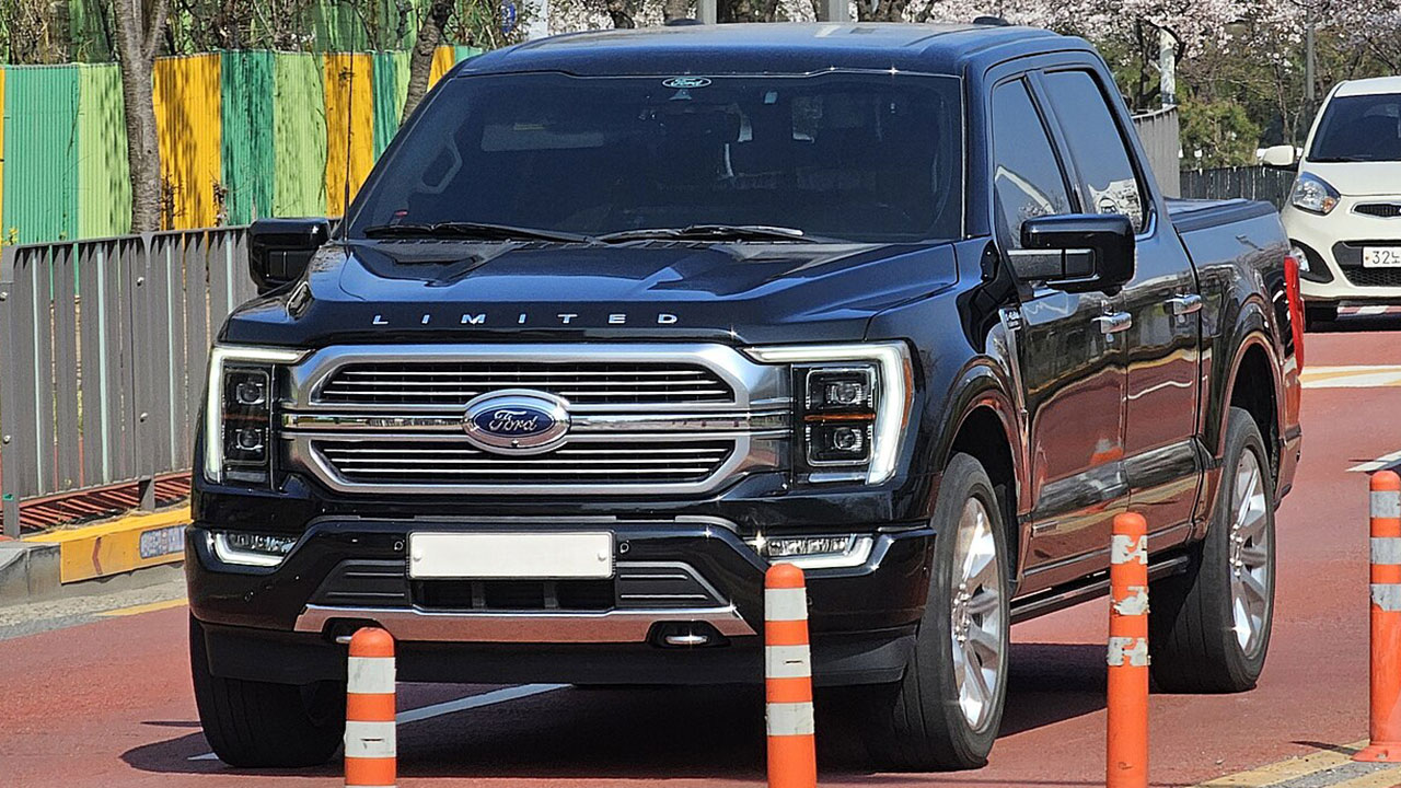 Trucks that deliver both capability and high-end comfort