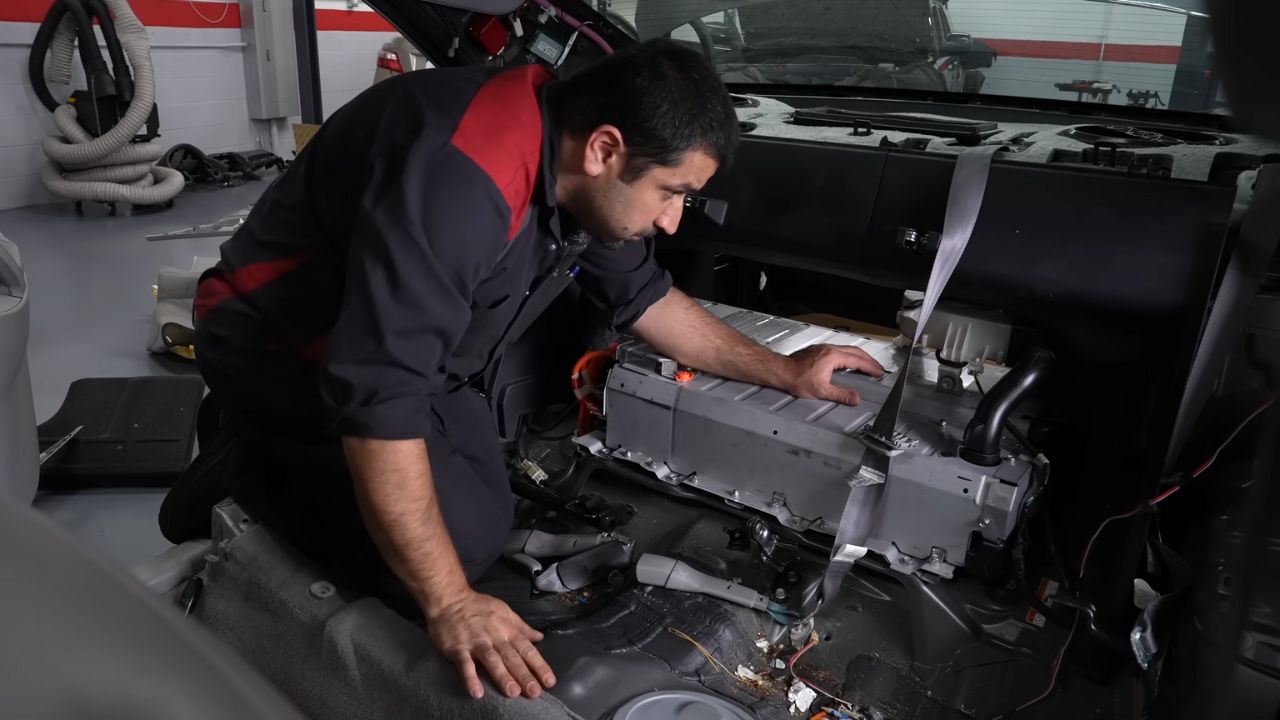 long-term costs of owning a hybrid car