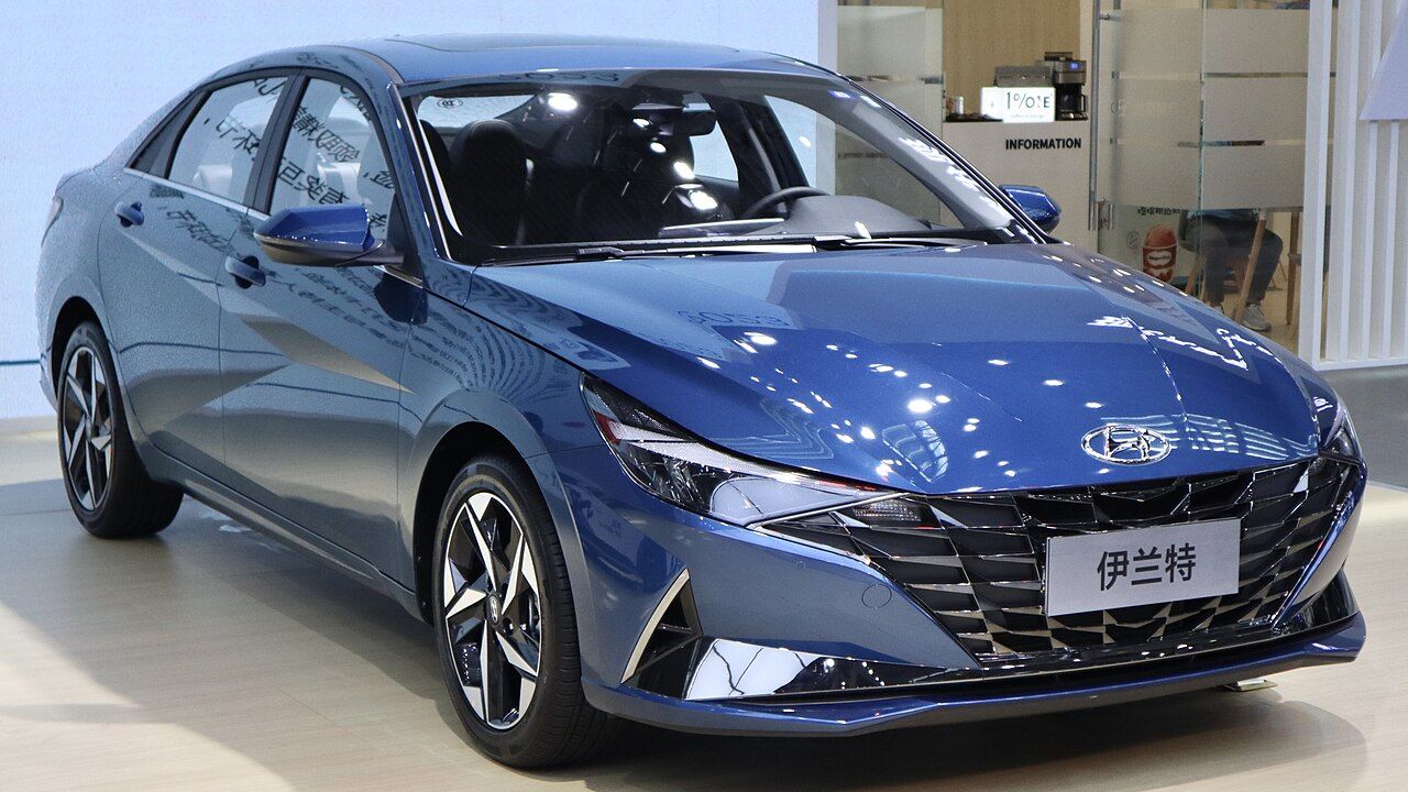 Hyundai Elantra 2023