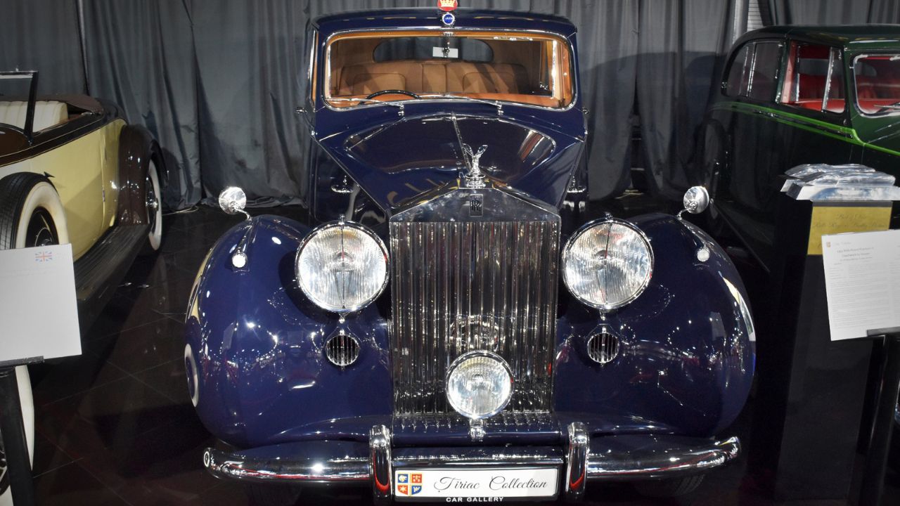 Rolls-Royce Phantom IV by Hooper