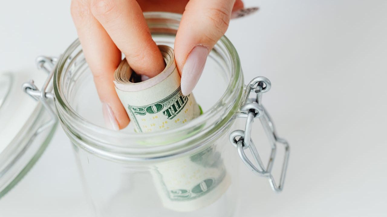 Saving Money in a Jar