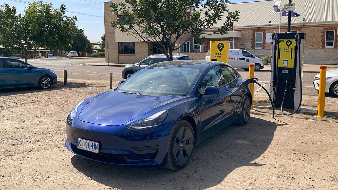 EV comfort and range on long road trips