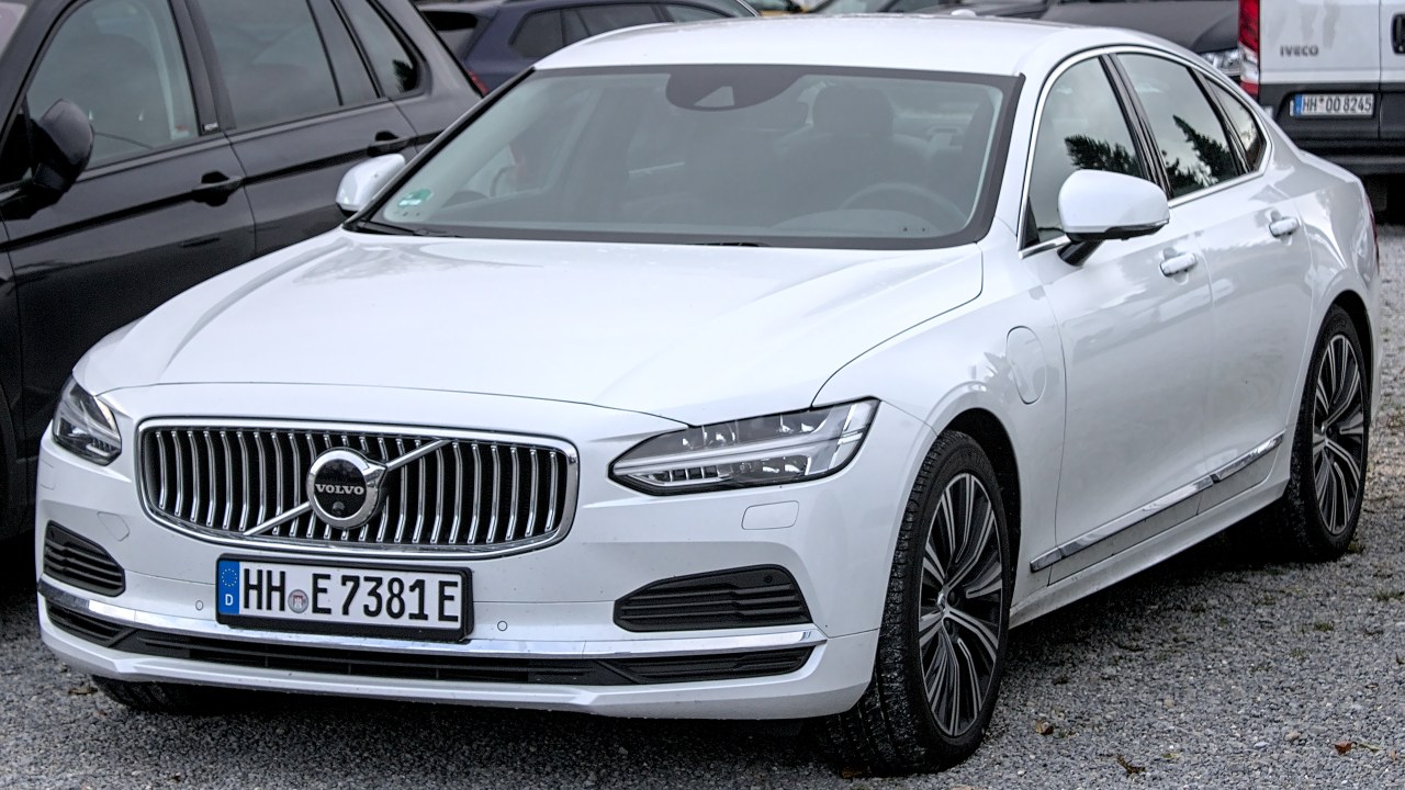 12 Cars with the most comfortable long-distance seats