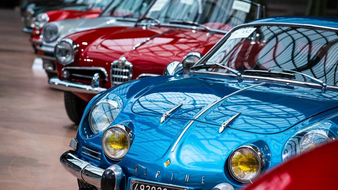 How auction trends affect classic car values today