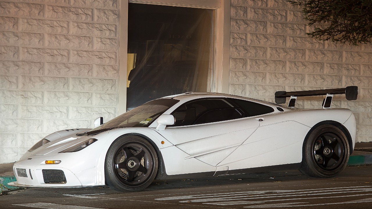 McLaren F1 HDK (15431191211).jpg