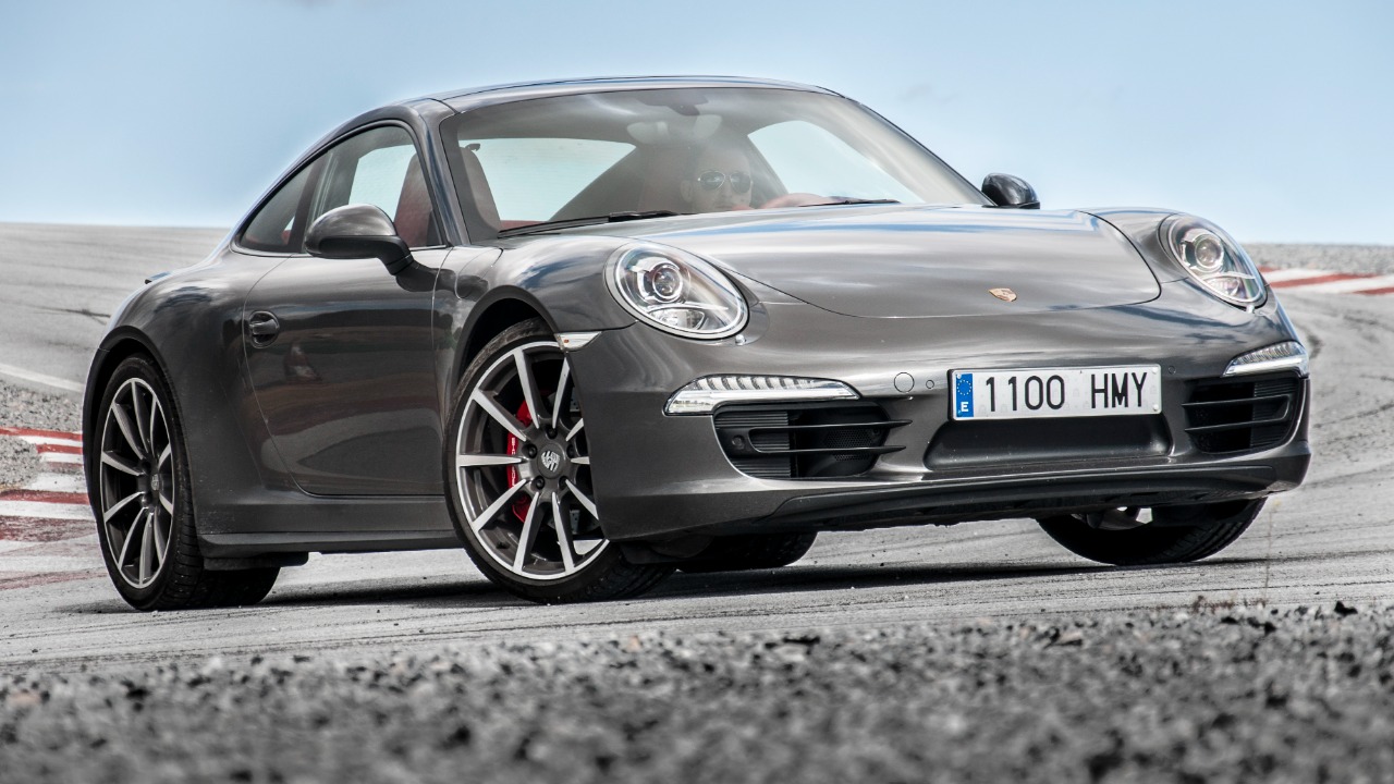 2013 Porsche 911 Carrera 4S (991) (9626546987).jpg