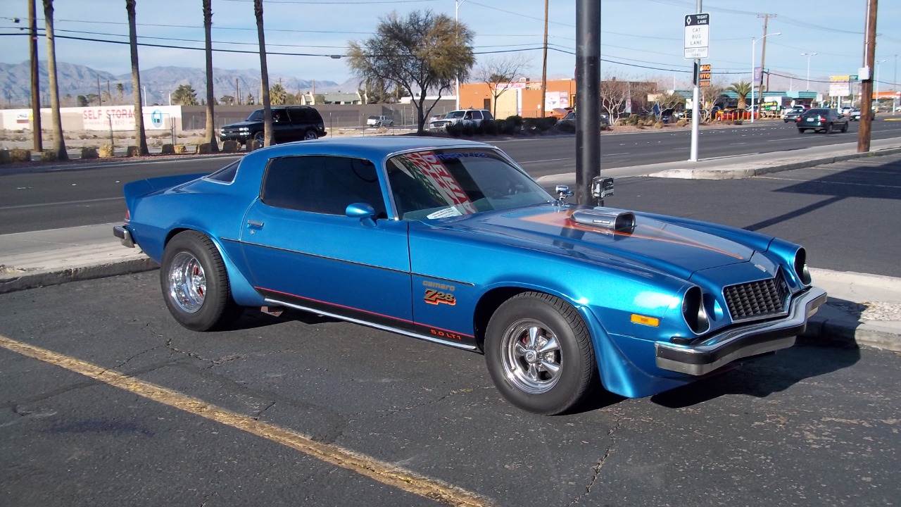 1977 Z28 Camaro fvr.jpg