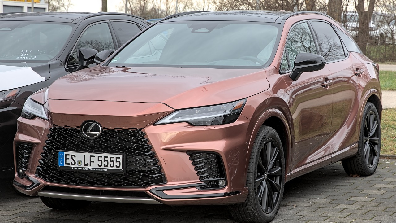 Lexus RX 500h F Sport Performance (TALH17) 1X7A1668.jpg