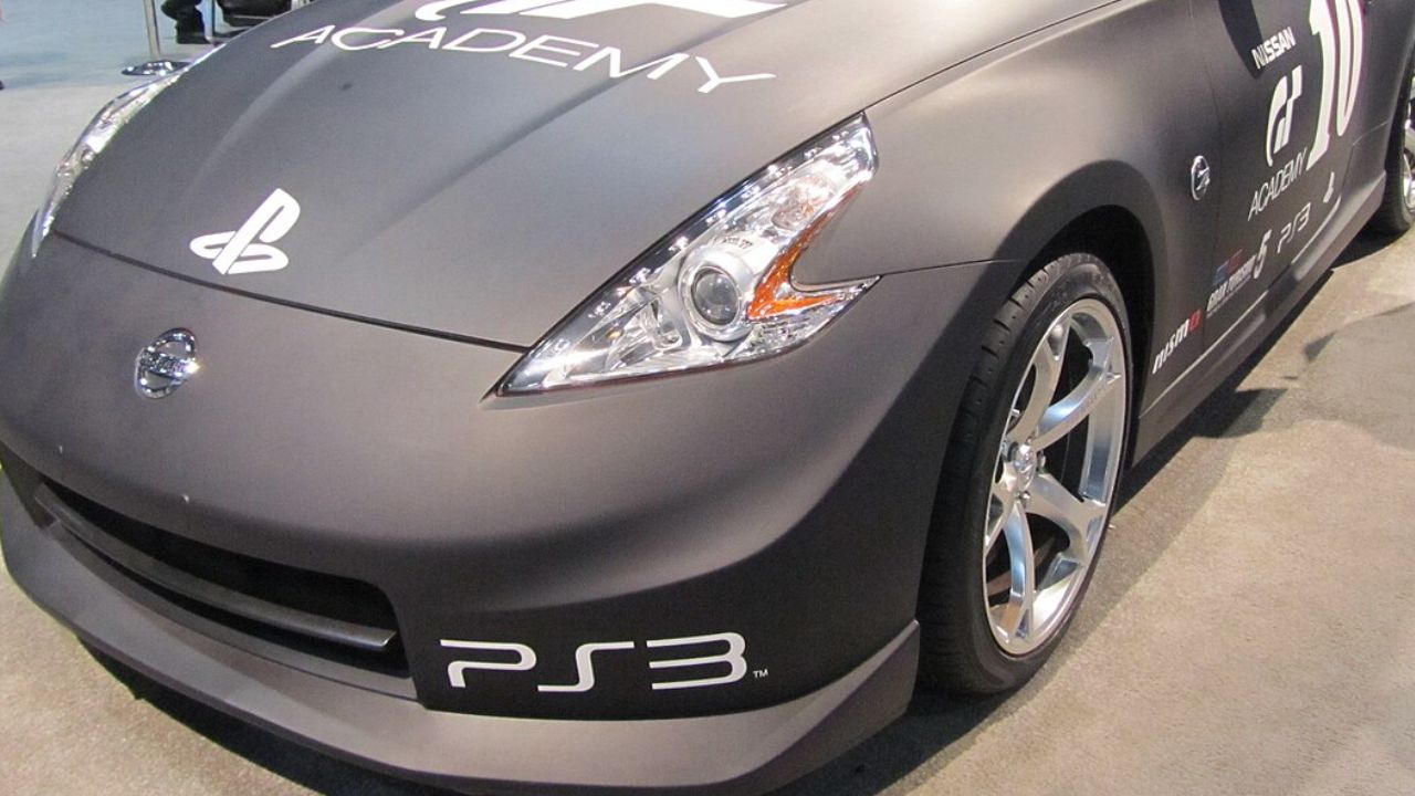 Nissan 370Z PS3 GT used lightweight forged alloy wheels produced by Rays