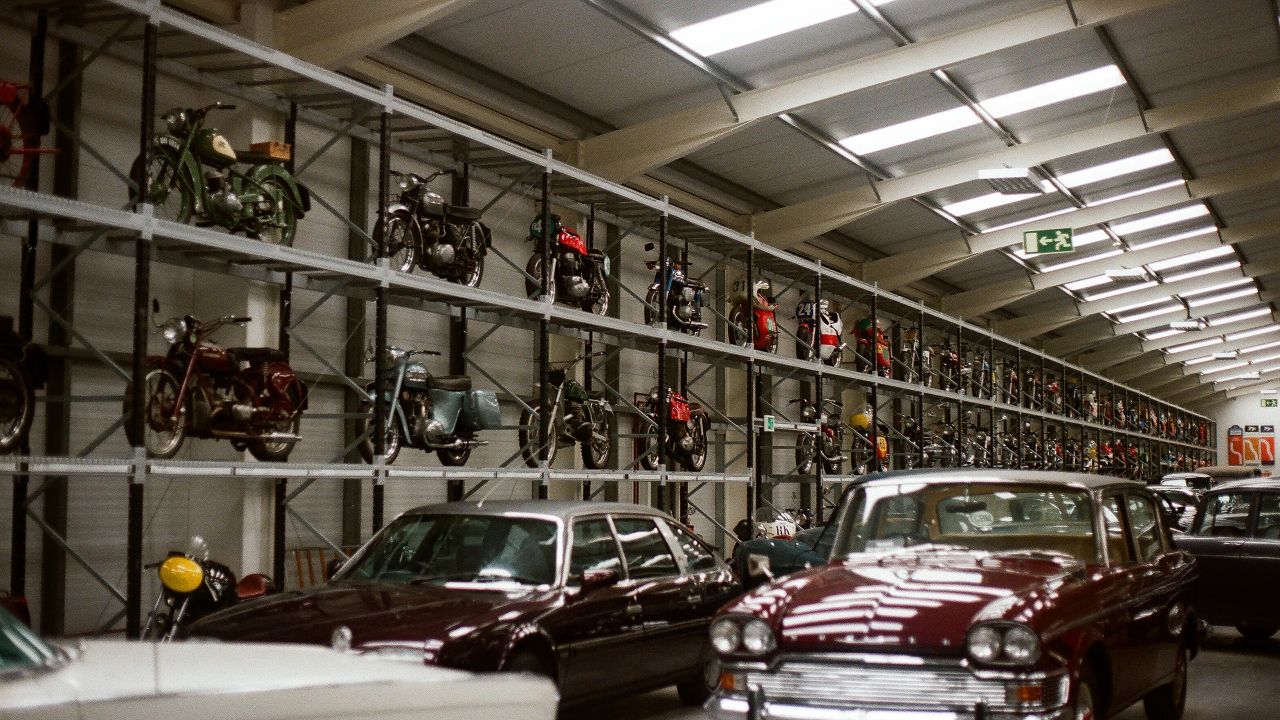 The best storage practices for preserving a classic car