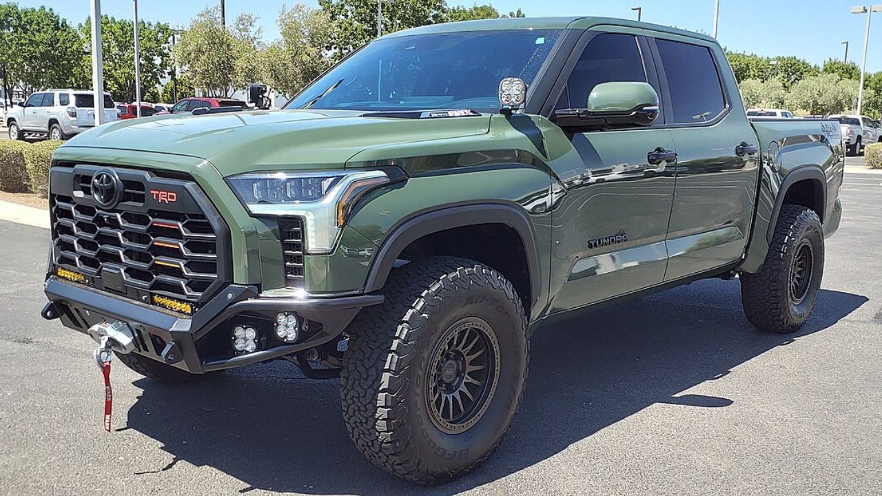 Reliability differences between gas and hybrid pickup trucks