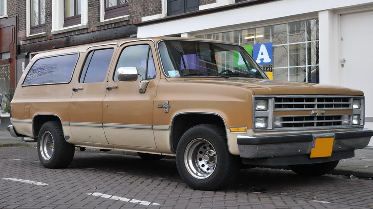 When Chevy made the Suburban Silverado 454 (And what they’re worth now)