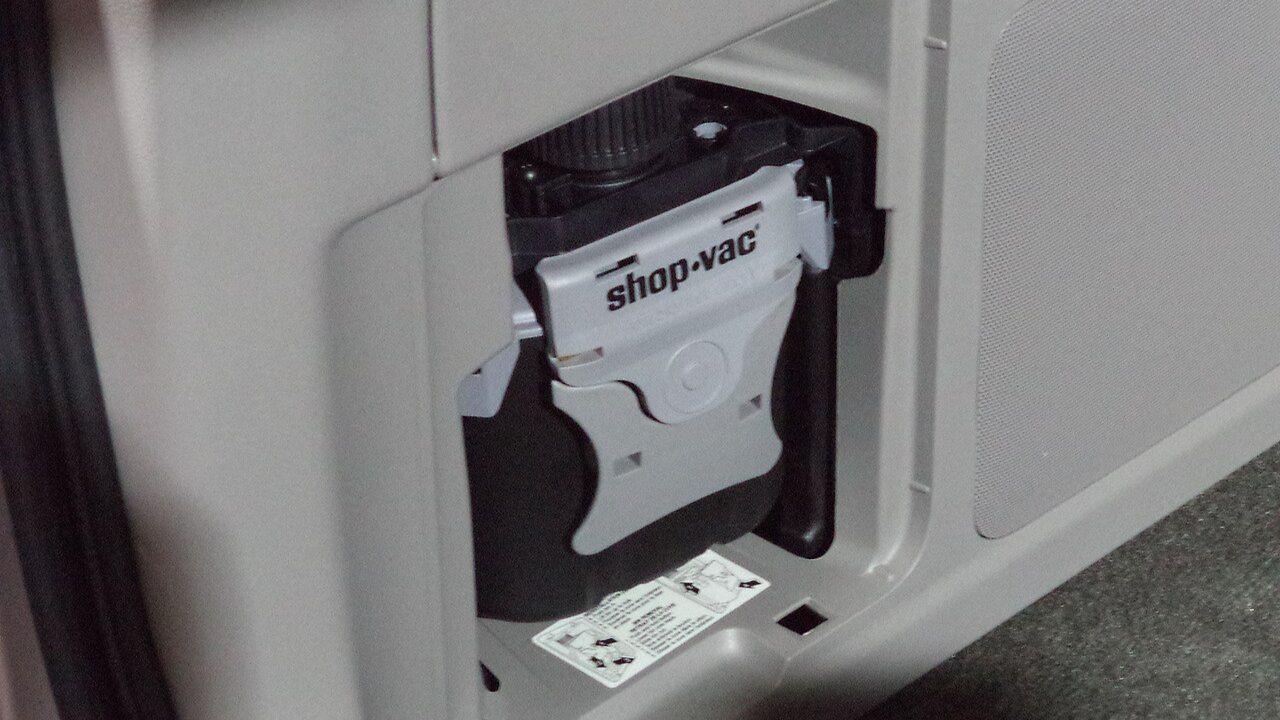 Car Built-In Vacuum Cleaner