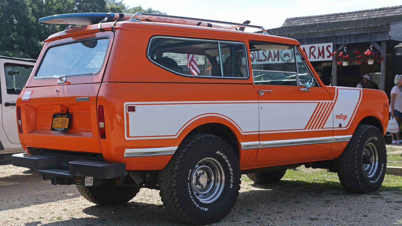 When International Harvester built the Scout II Rallye (And values today)