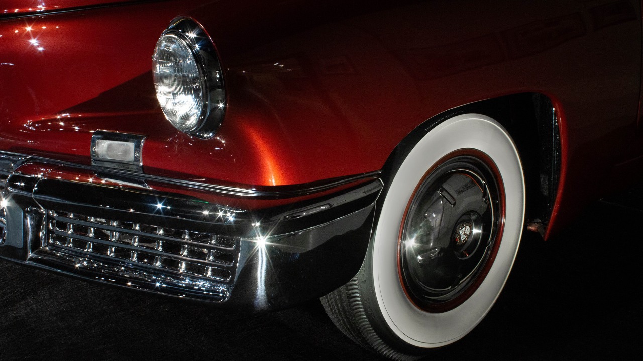 How reproduction parts affect antique car value