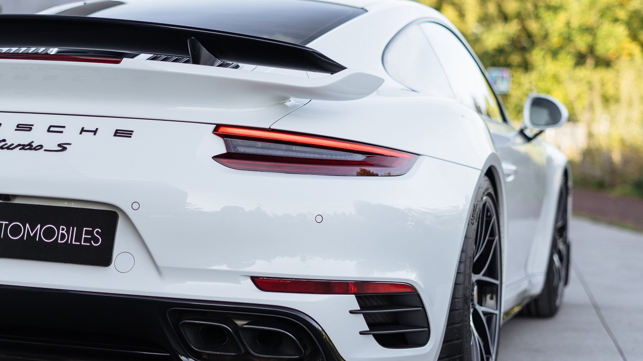 How launch control systems affect performance cars