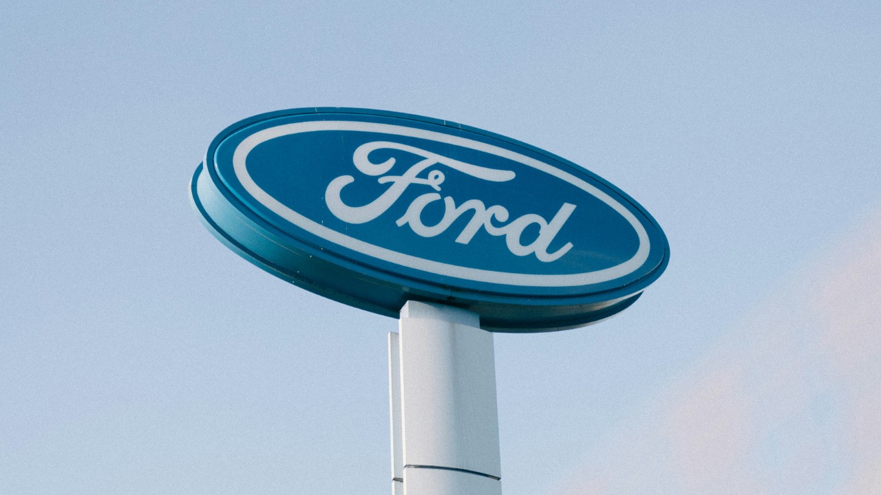 Ford taps Renault platform to roll out cheaper EVs for Europe