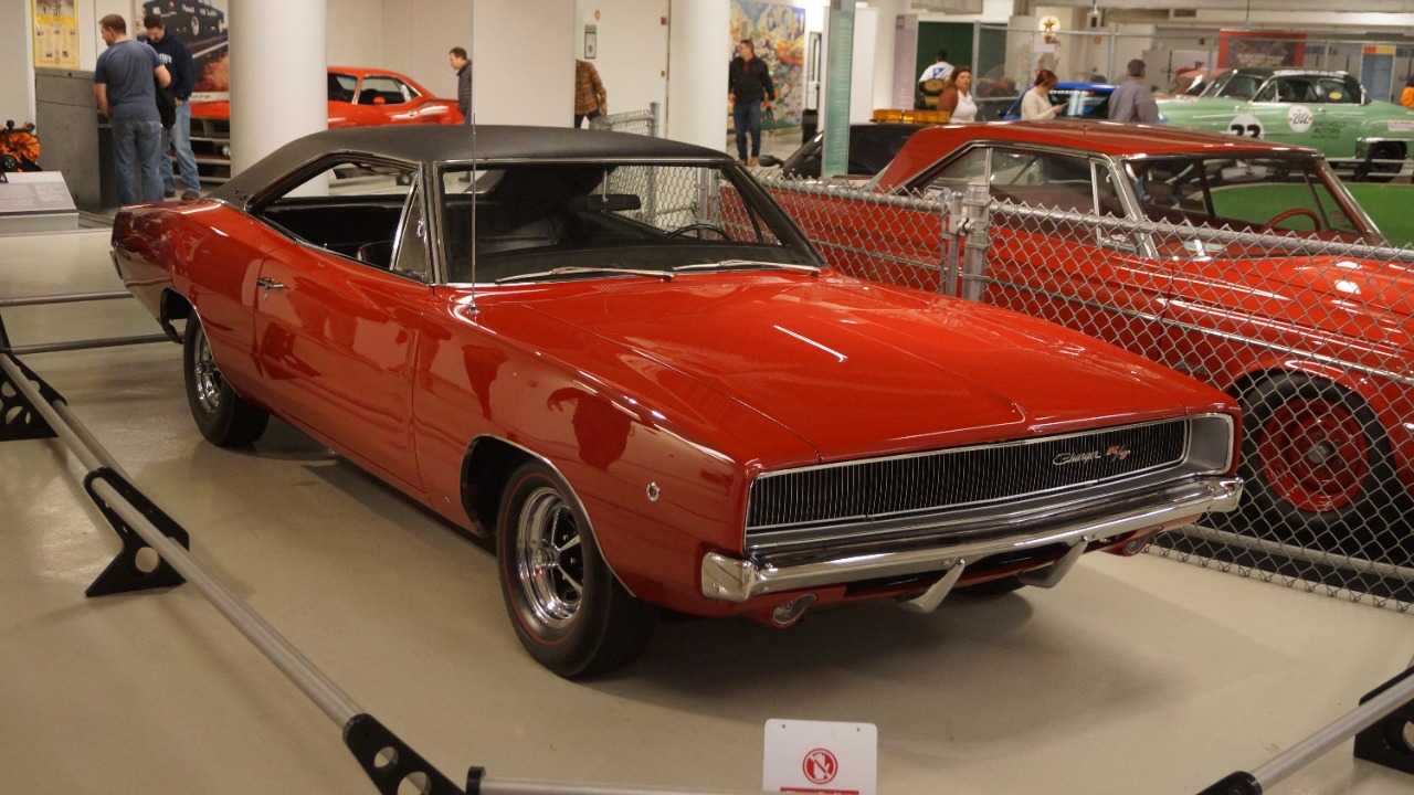 10 classic muscle cars that still turn heads today