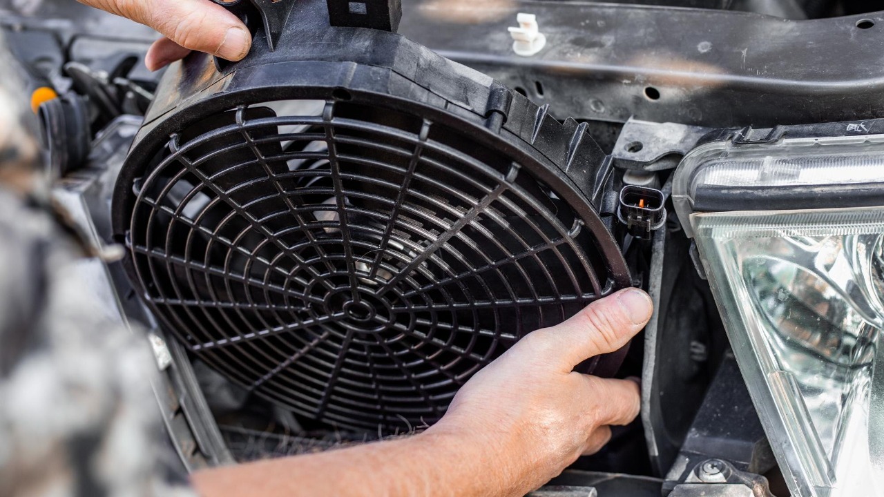 How your car’s cooling fan keeps temps down