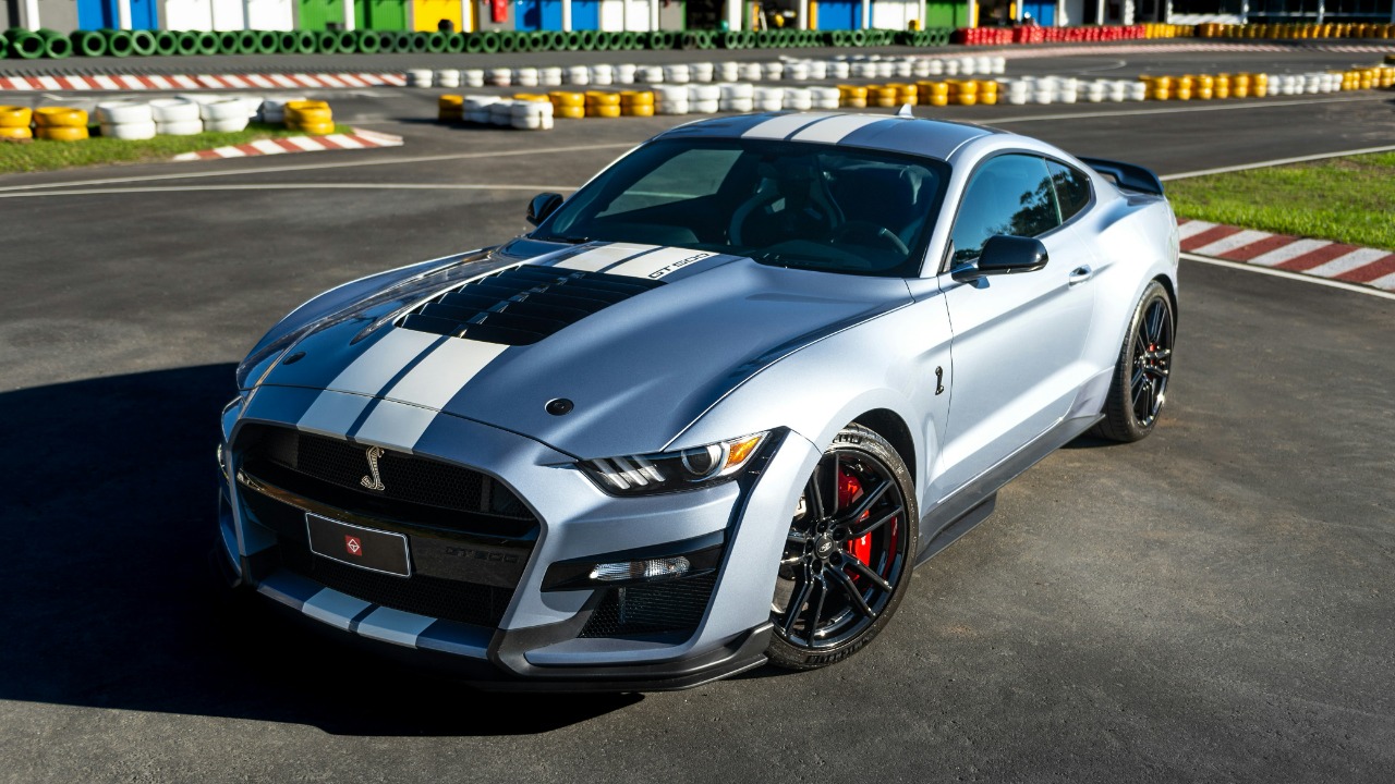 The must-have features that define a track-ready car