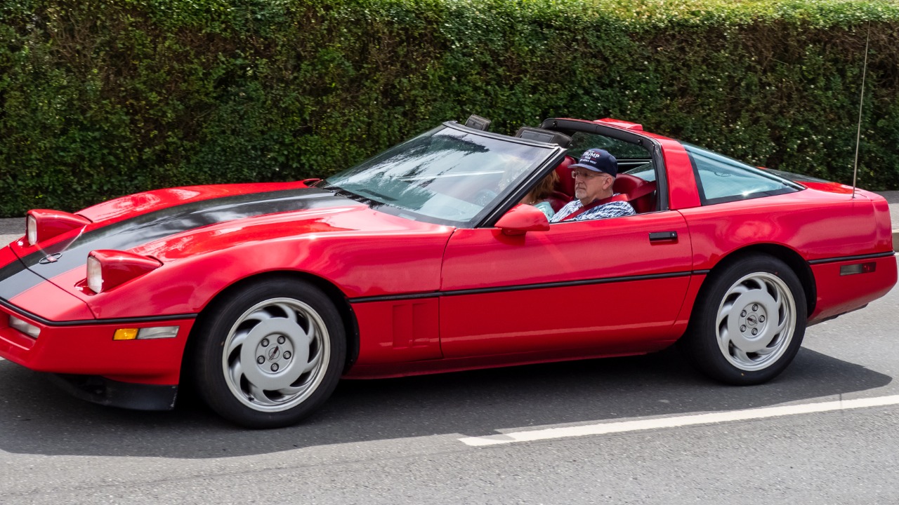 9 affordable classic cars that are smart buys right now