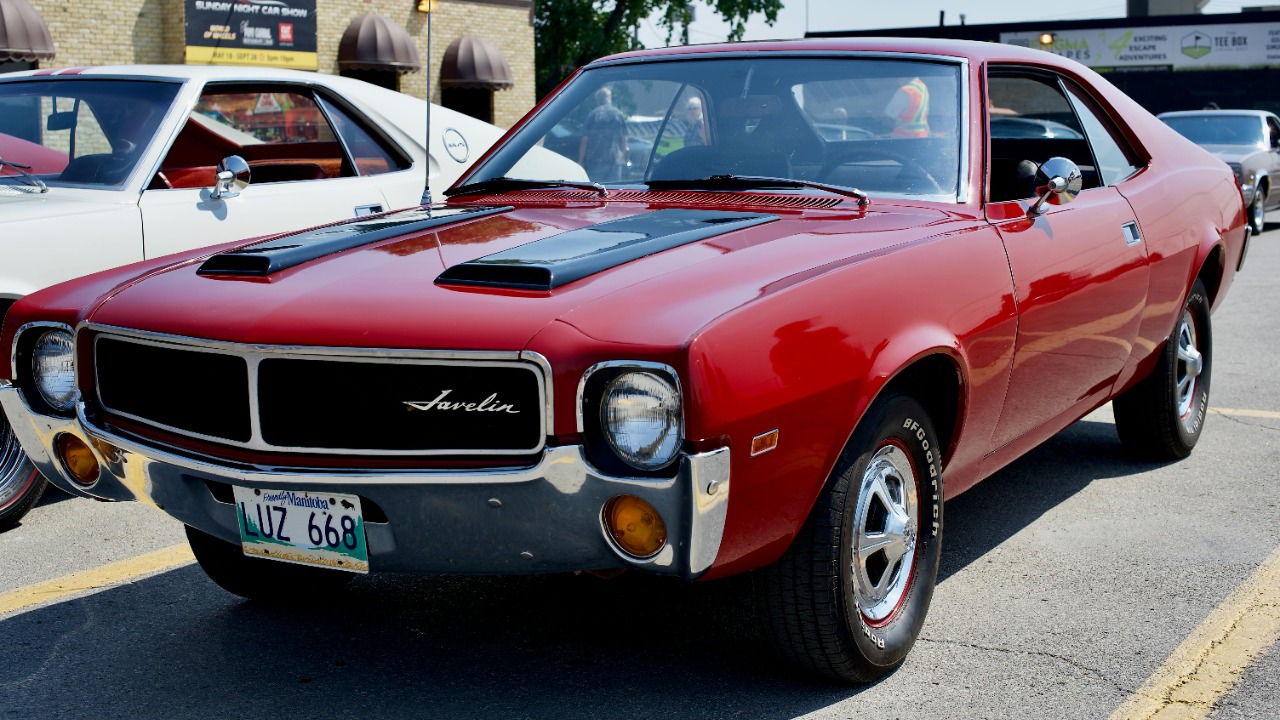 What makes the AMC Javelin SST 401 a rising market hit