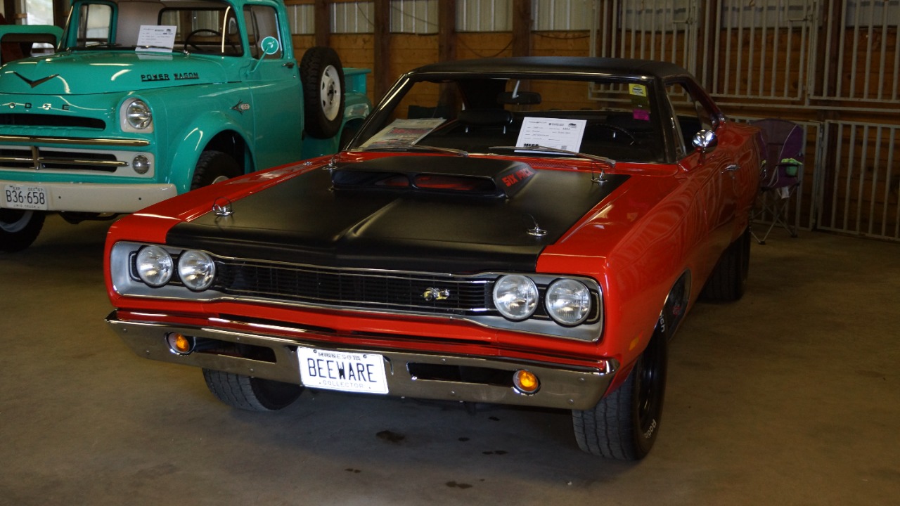 1969 Dodge Super Bee (35036689481).jpg