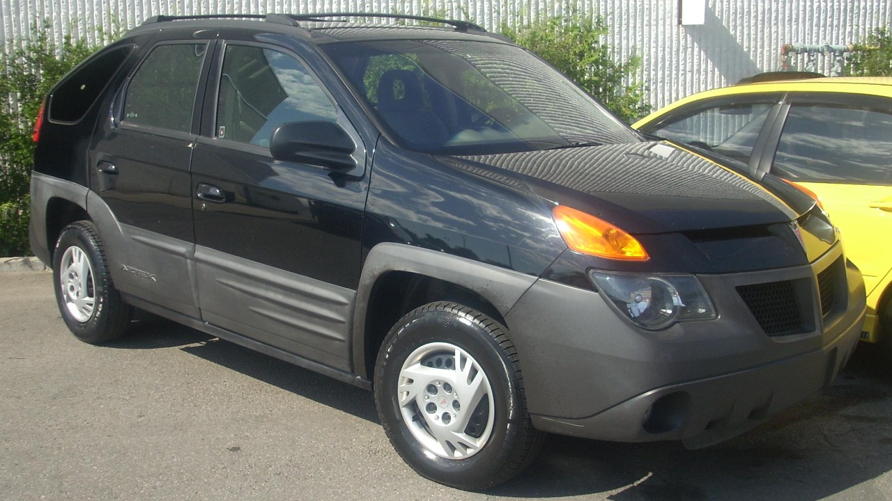 '01 Pontiac Aztek .JPG
