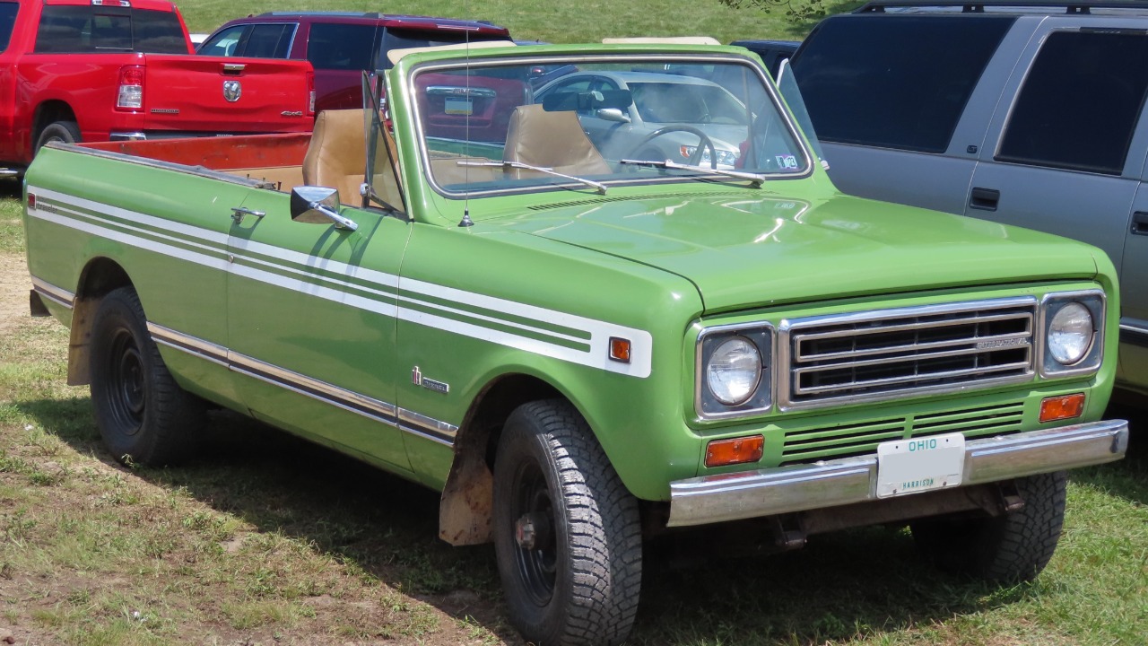 1978 International Harvester Scout Traveler 4x4 diesel (2022 Portersville Summer Steam Show).jpg