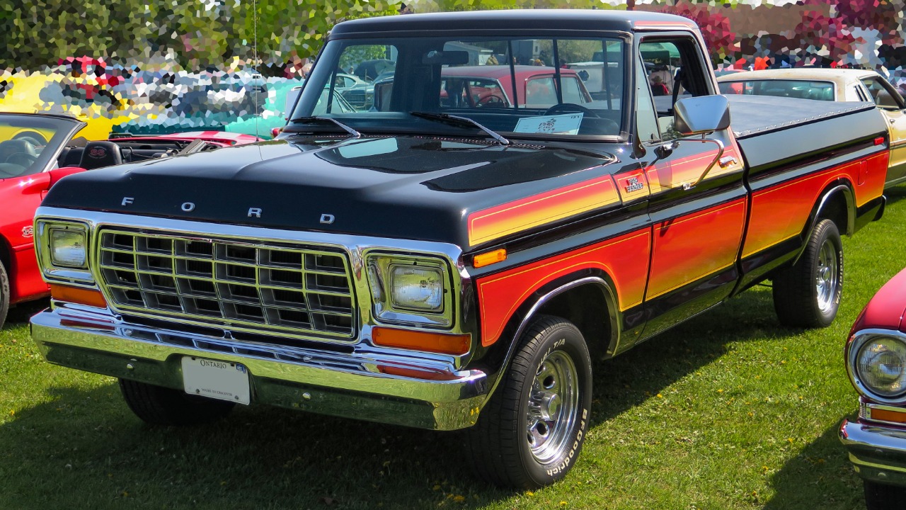 1979 Ford F-150 Ranger Regular Cab 8' Styleside in Raven Black, Front Left, 05-27-2023.jpg