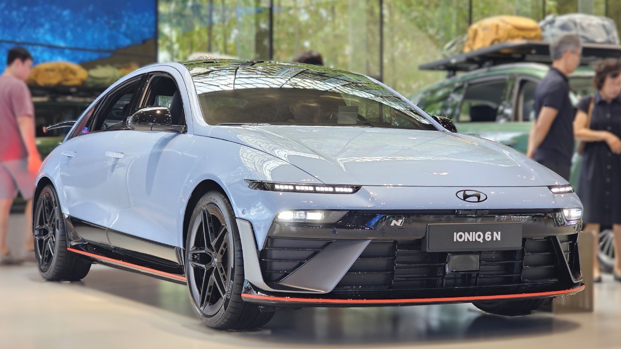 Hyundai IONIQ 6 N CE1 N Performance Blue Pearl (6).jpg