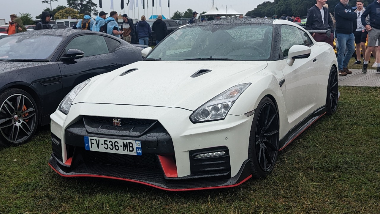 Nissan GT-R Nismo (28492).jpg